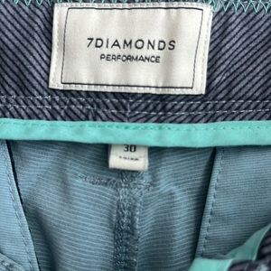 7 Diamonds Performance Men’s Shorts Size:‎ 30